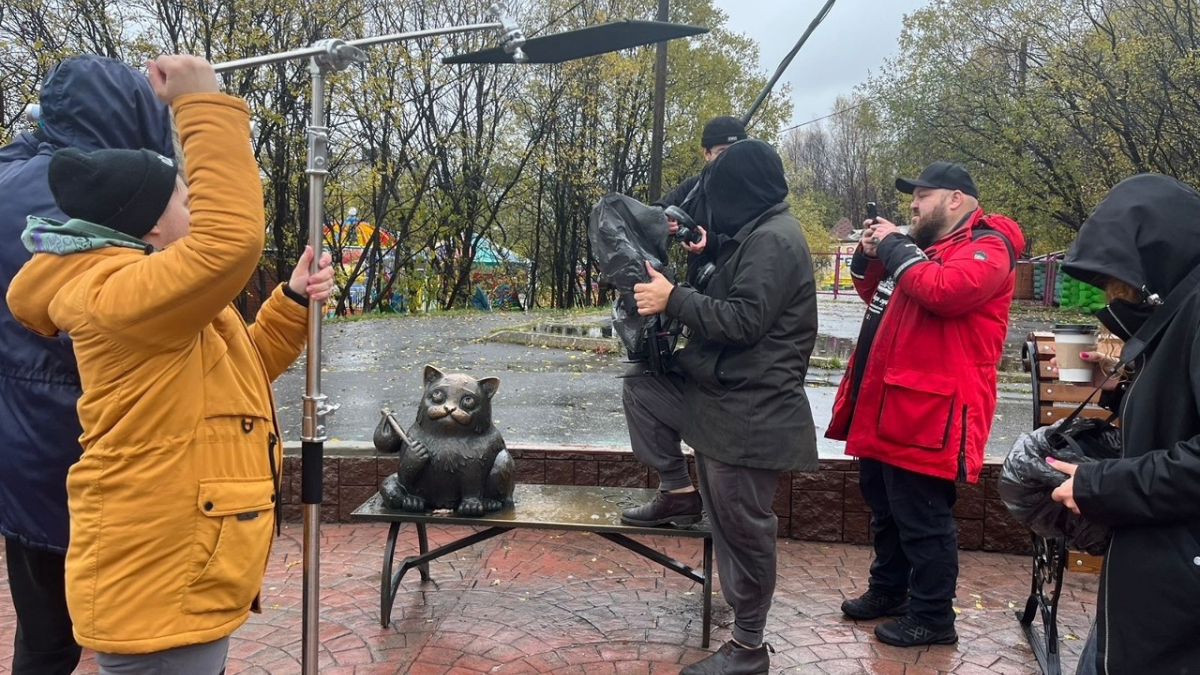 В сети появились кадры со съёмок полнометражного фильма «Шла Саша» в Заполярье