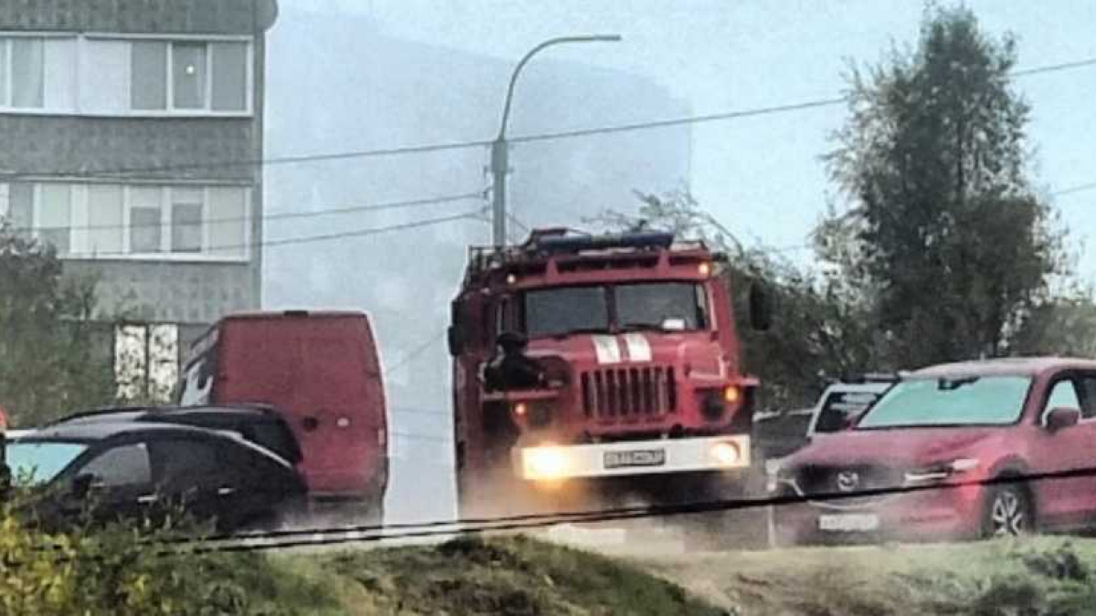 В Кандалакше при пожаре в пятиэтажке погиб человек