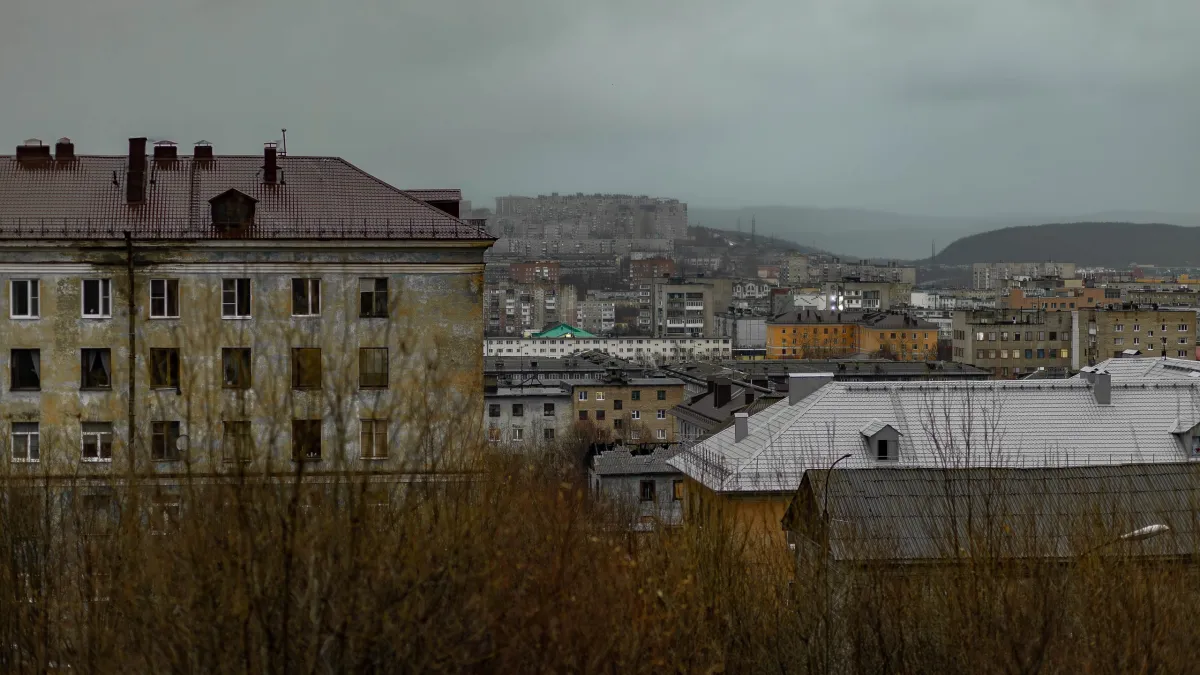 В Мурманскую область вернулась теплая погода: до +11° и гололедица