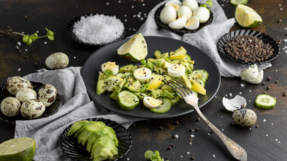 Салат всего из пары ингредиентов — вкусно, просто и необычно: понравится всем родным