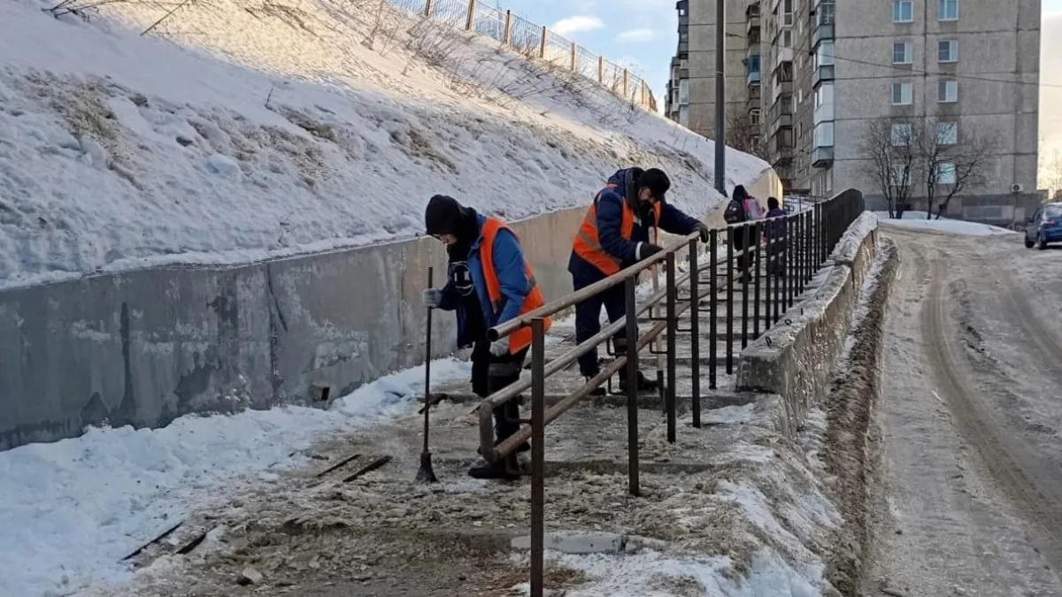 В бобслейные трассы мурманские лестницы превратились из-за талых вод — УДХ