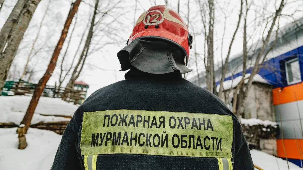 Баню в Печенгском районе тушили 3 часа, пока она полностью не сгорела