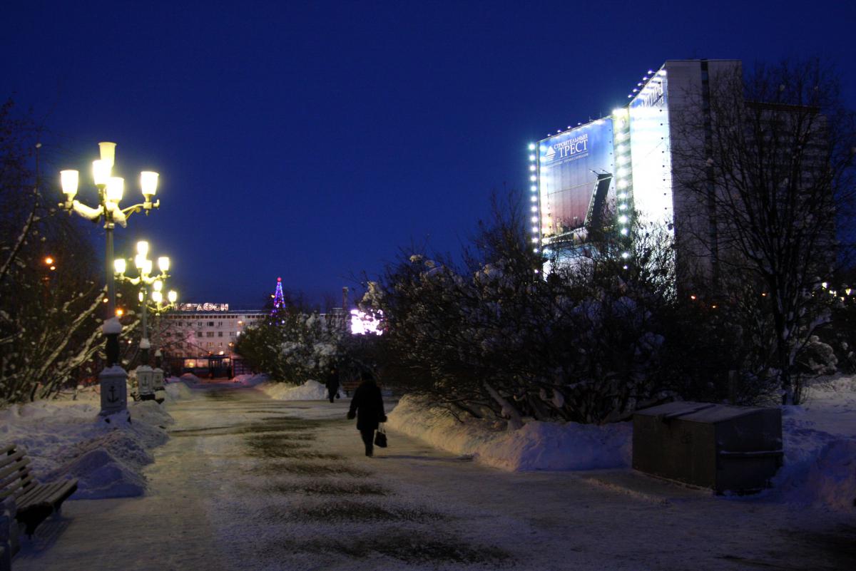 Полярный мурманск фото. Полярная зима в Мурманске. Мурманск зимой Полярная ночь. Полярная ночь в Мурманске декабрь. Полярная ночь в Мурманске Продолжительность.