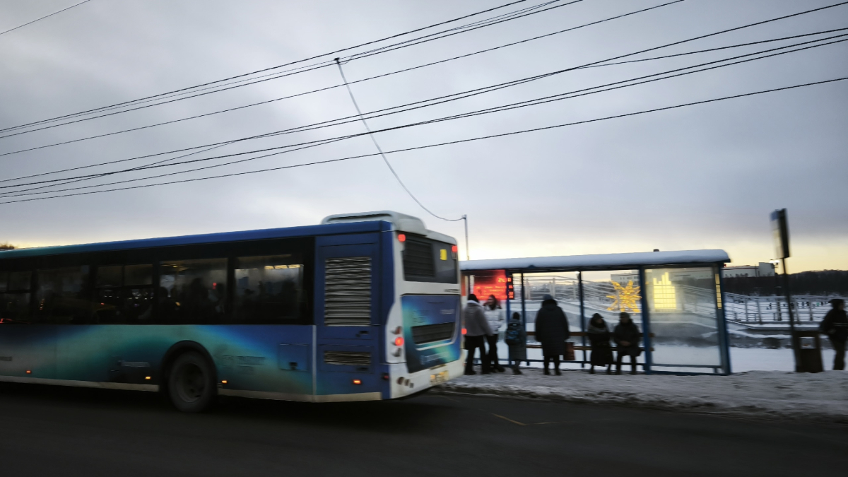 Автобус в Мурманске