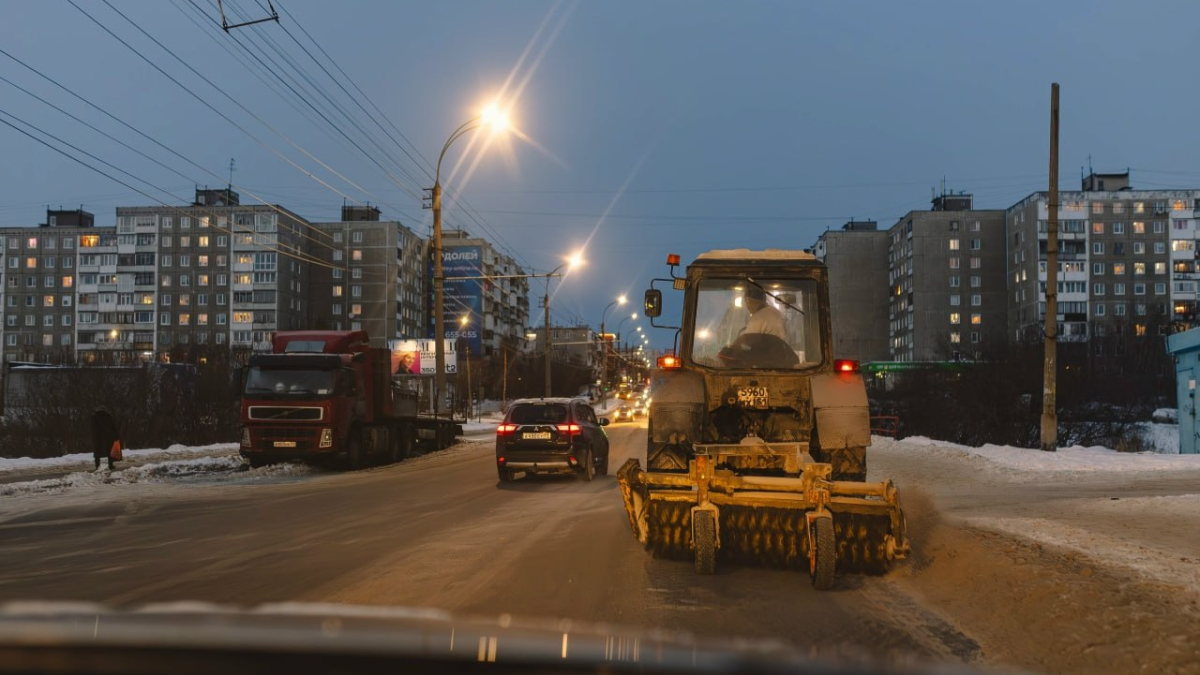 Автомобиль на зимней дороге