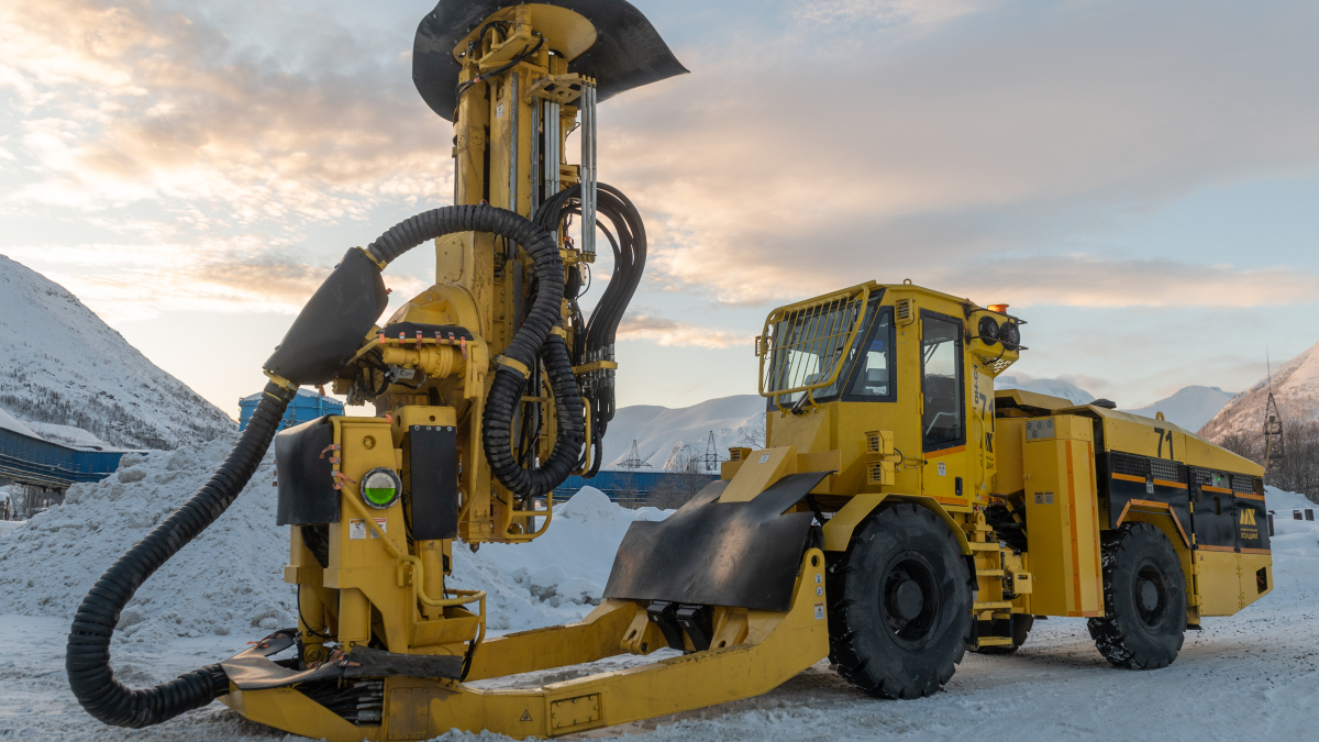 Подземная установка очистного бурения