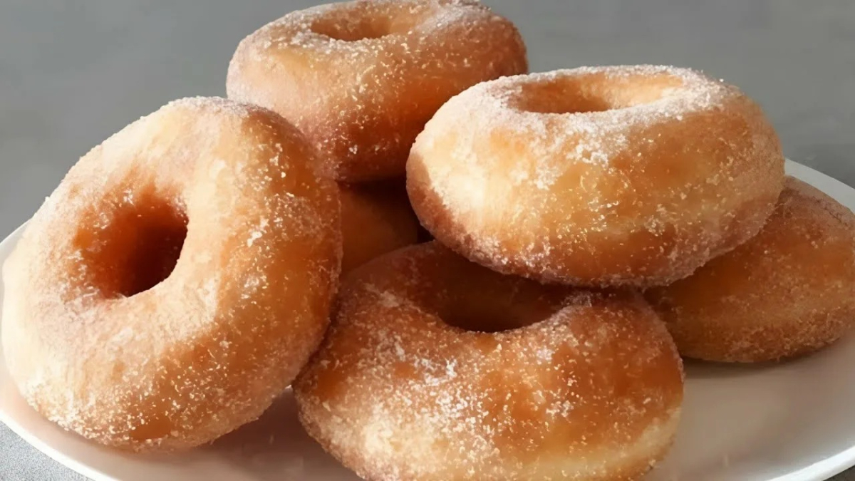 пончики на тарелке