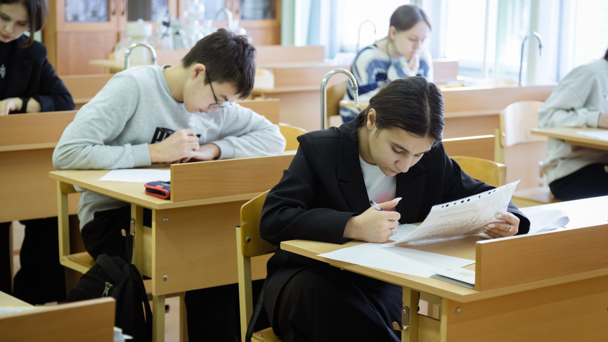 Старшеклассники учатся