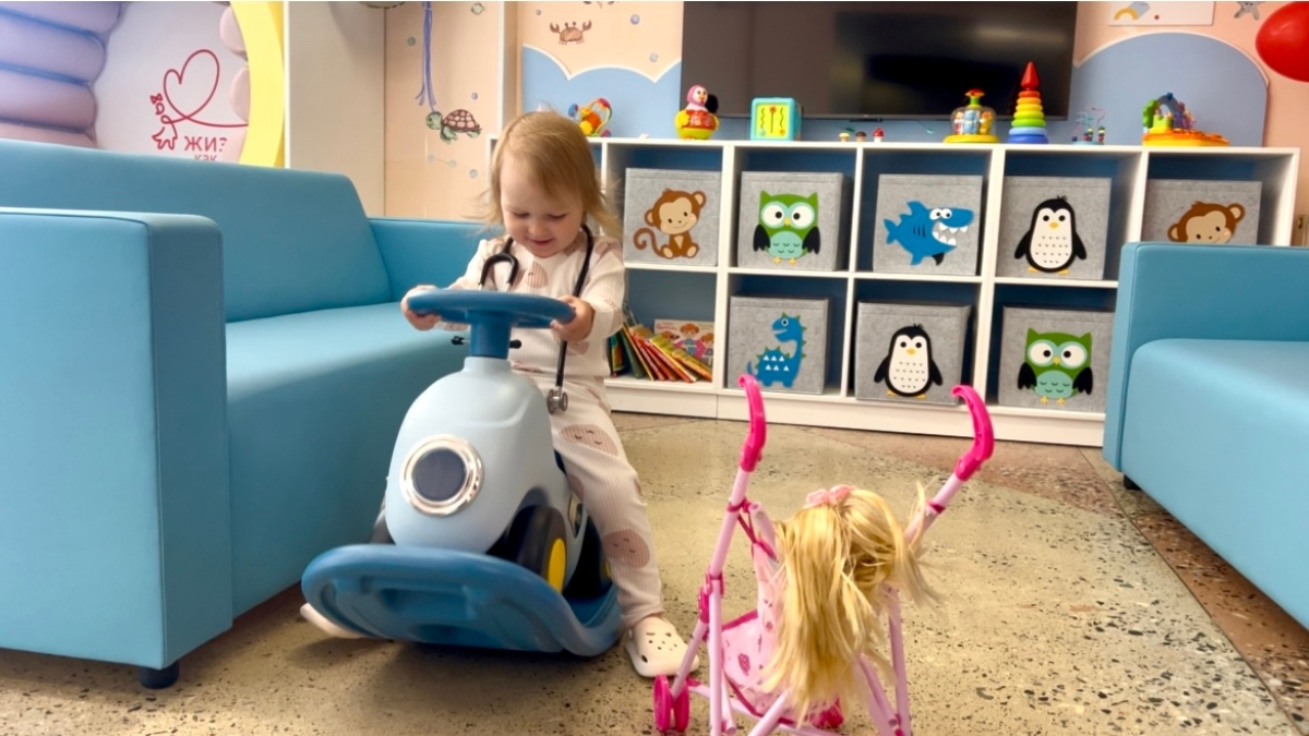 Ребенок в игровой