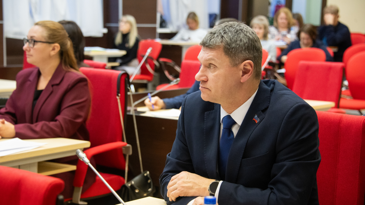 Зал заседаний Горсовета Мурманска