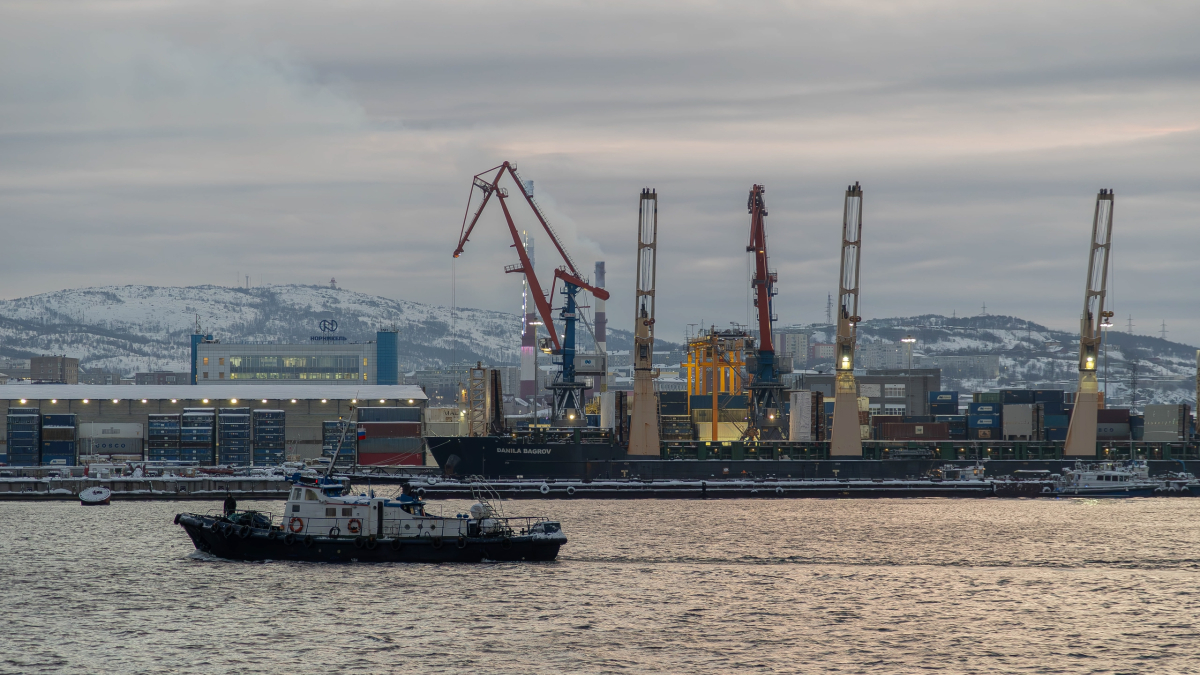 Кольский залив