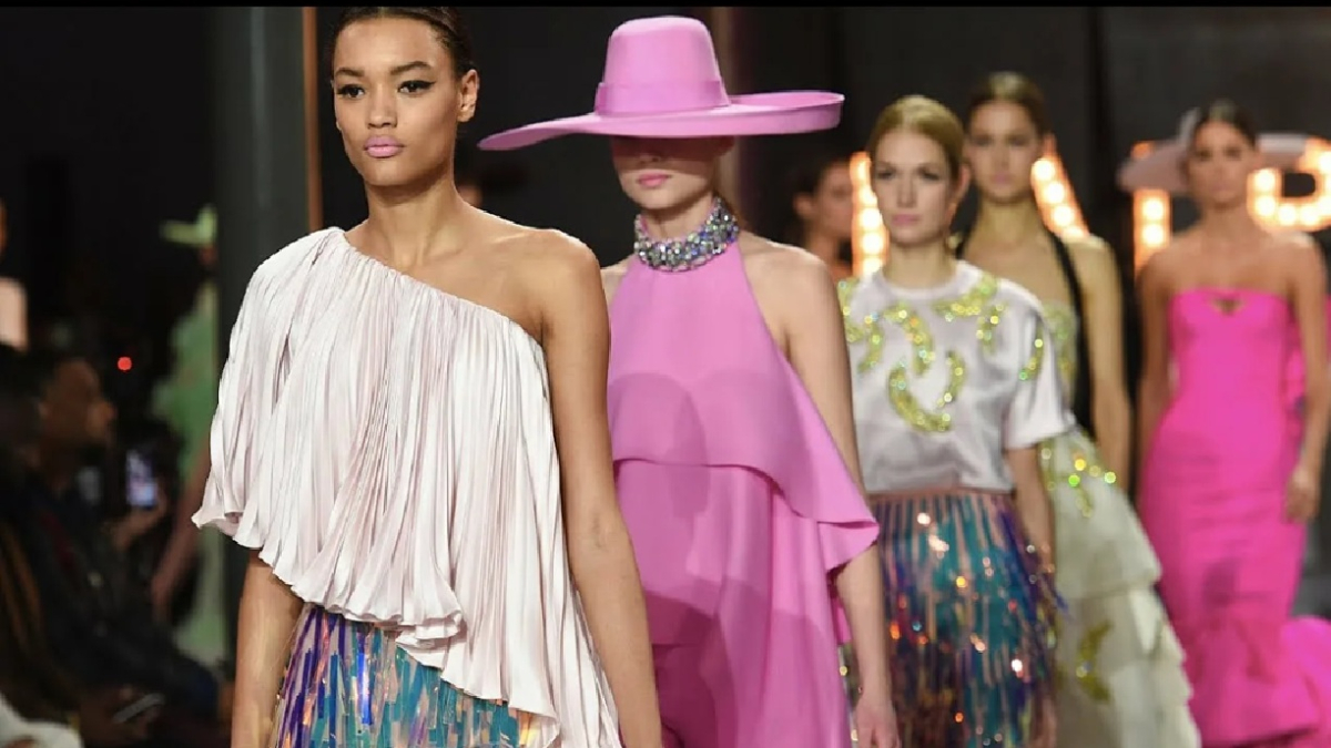 модели на подиуме