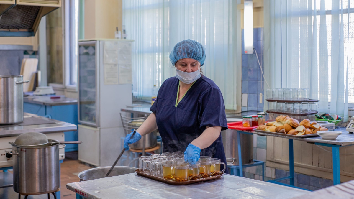 Школьная столовая