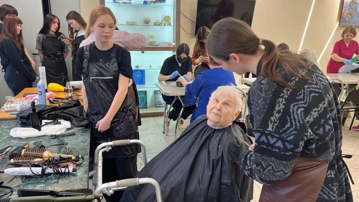 мурманск 8 Марта студенты