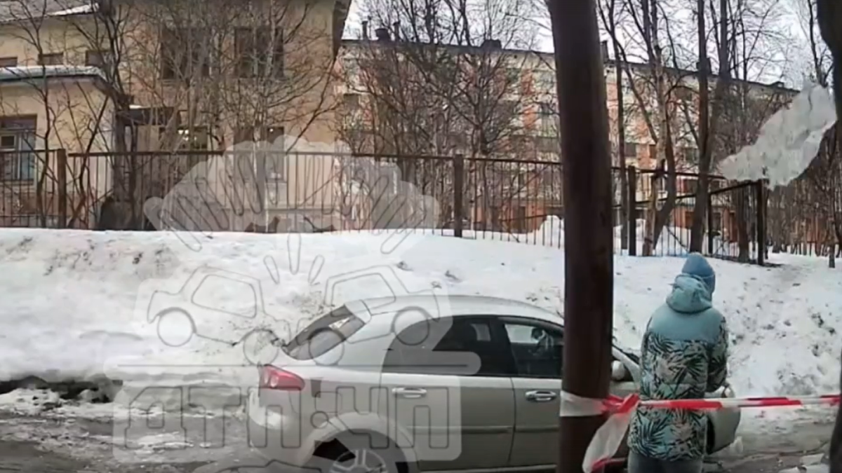 Лед с крыши