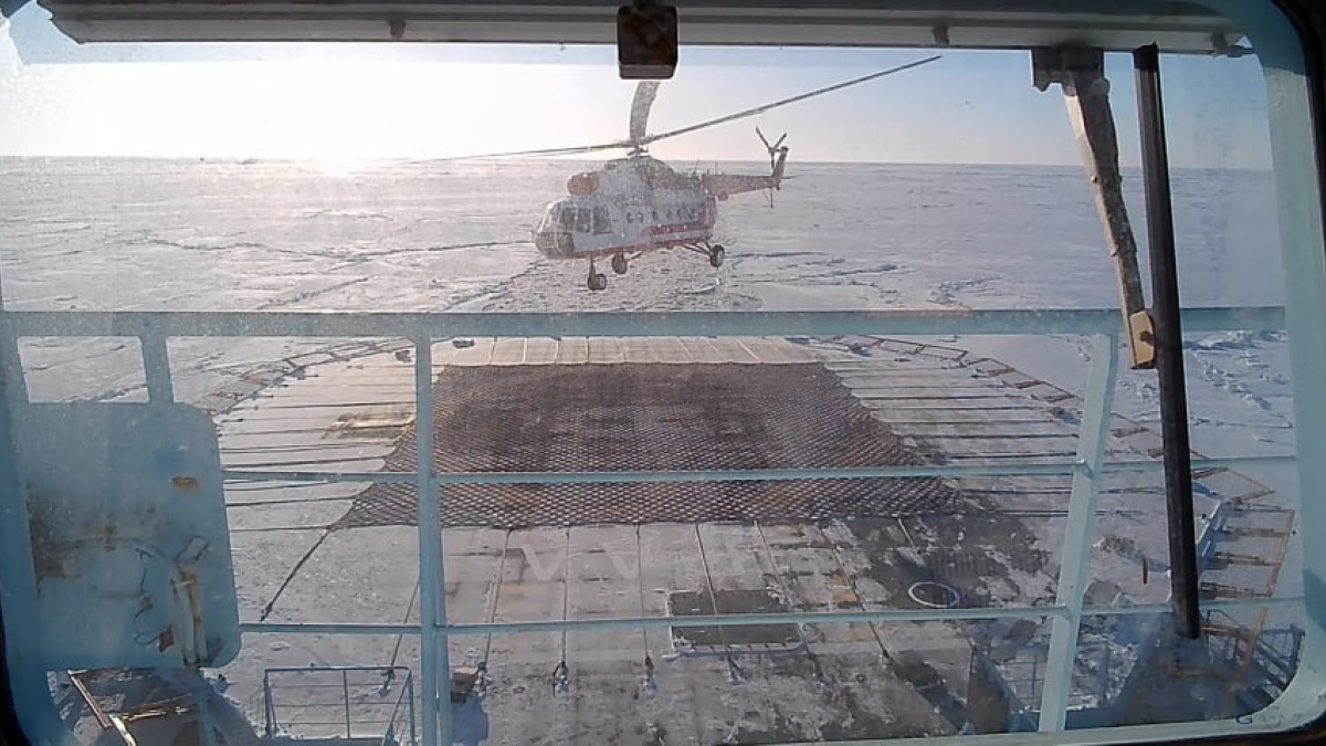 Атомоход за 15 часов прошел 215 миль