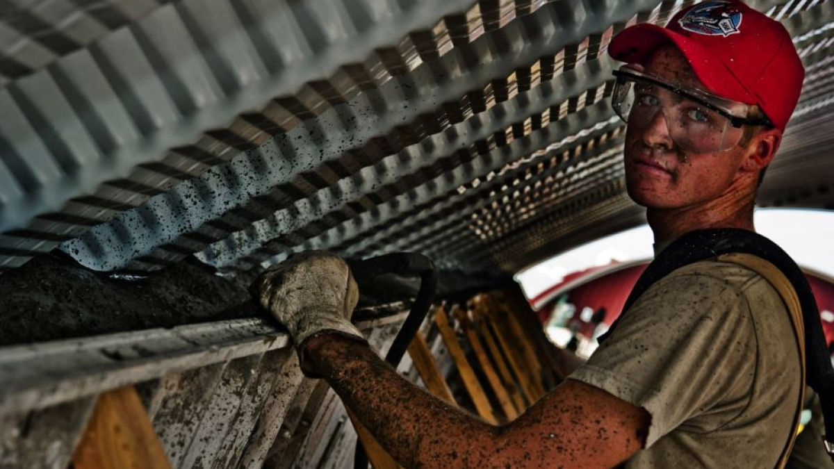 Мурманск арктика доходы зарплата