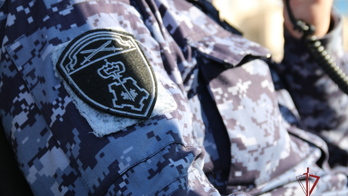 сотрудник мурманской Росгвардии