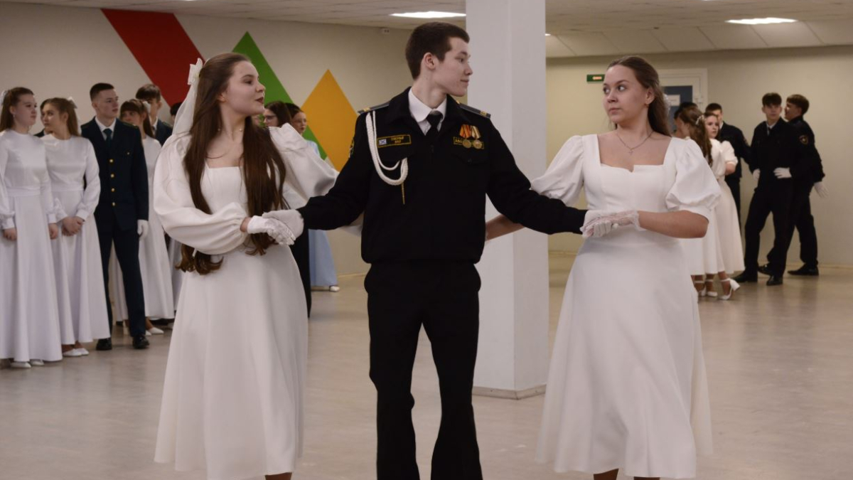 дети бал кадеты мурмаснк