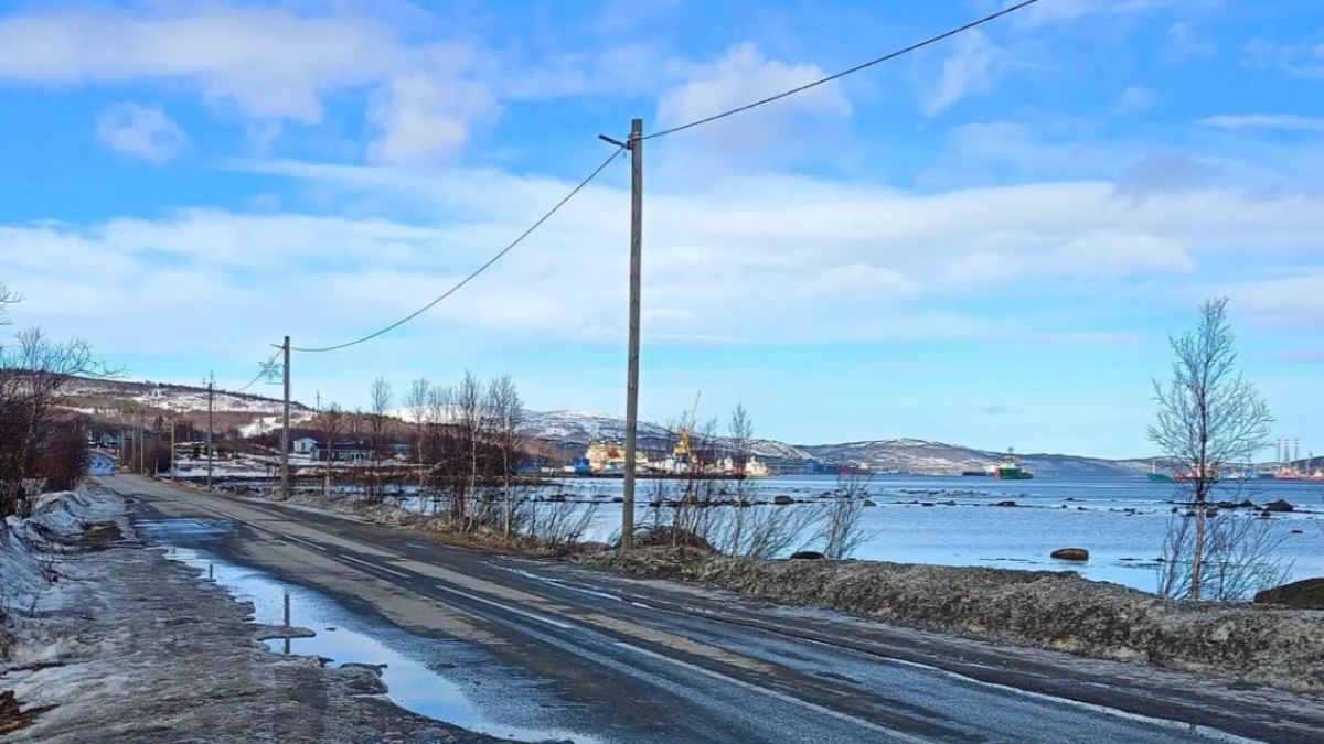 кольский округ экономика и политика