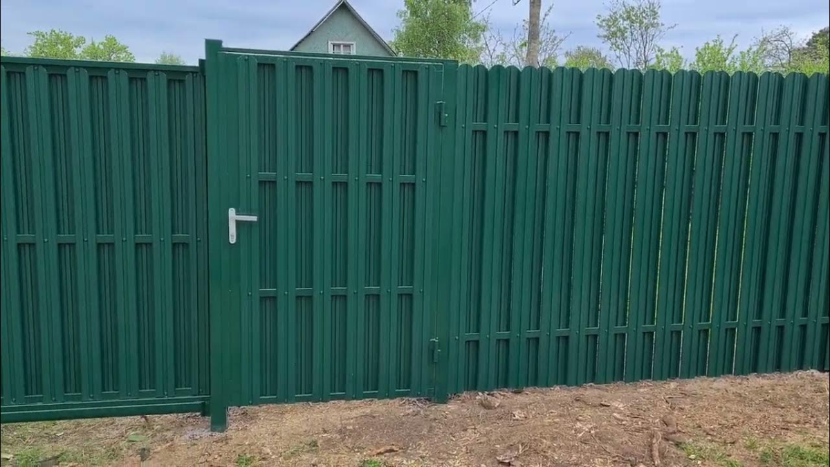 Забор на даче