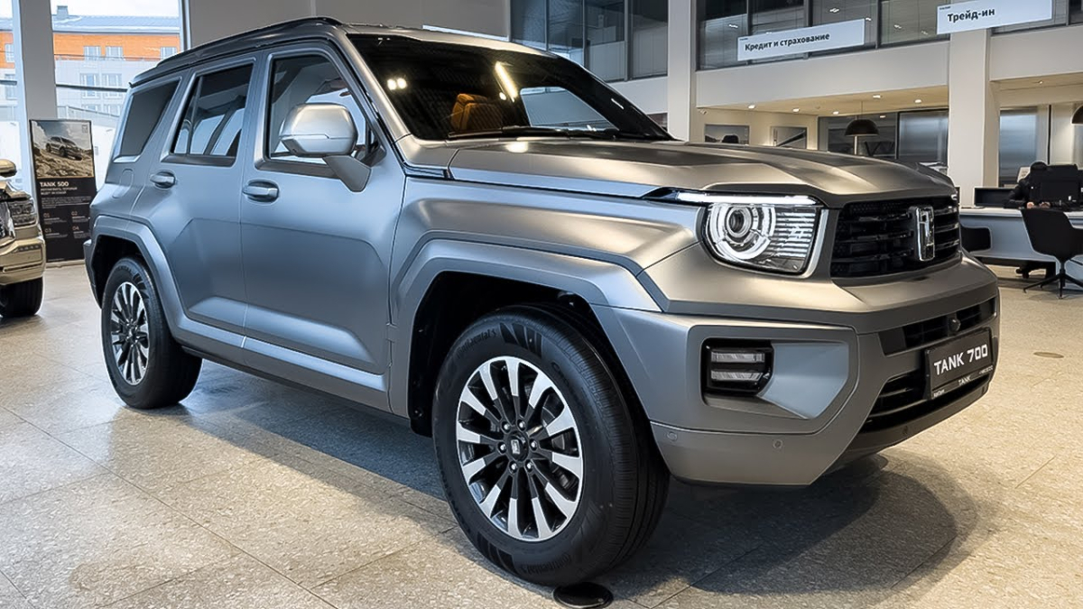 Tank 700 в салоне