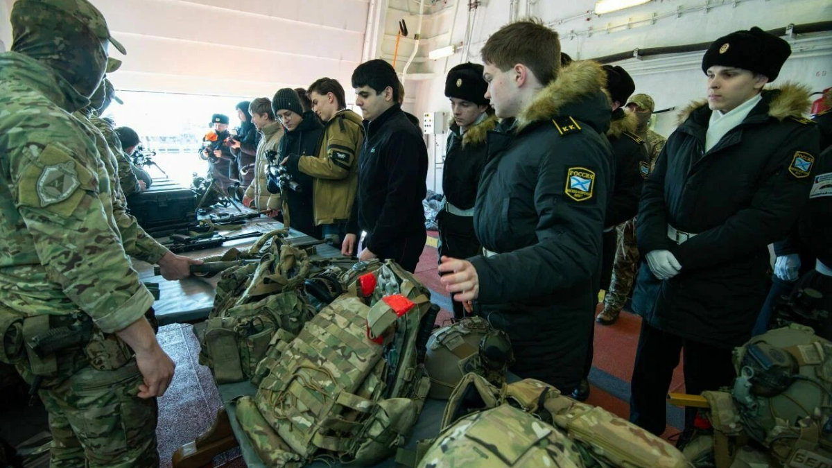 Мурманск молодежь морарь пограничники