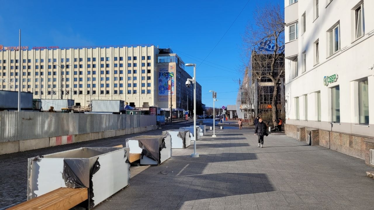 Центр Мурманска в солнечный день