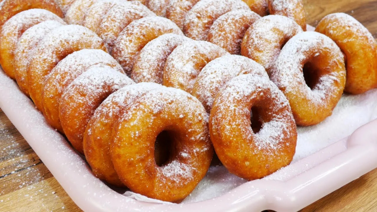 Пышки на подносе