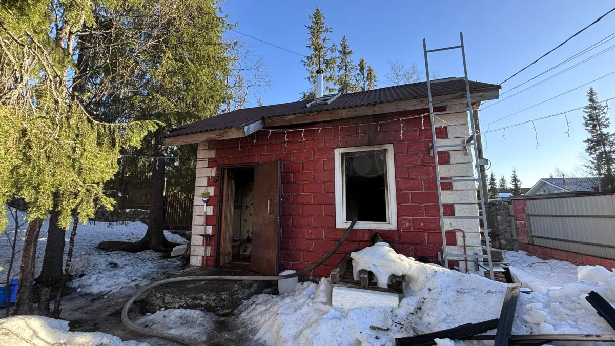 Здание после пожара