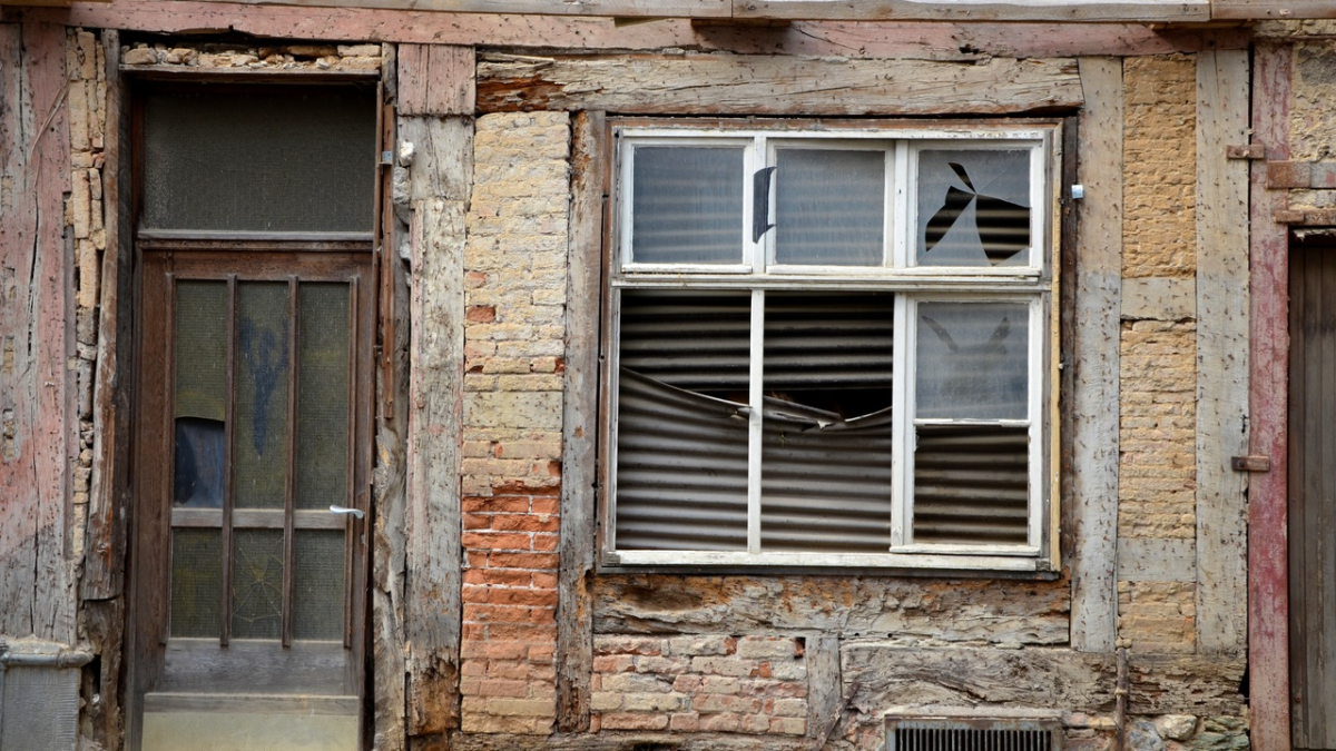 аварийный дом