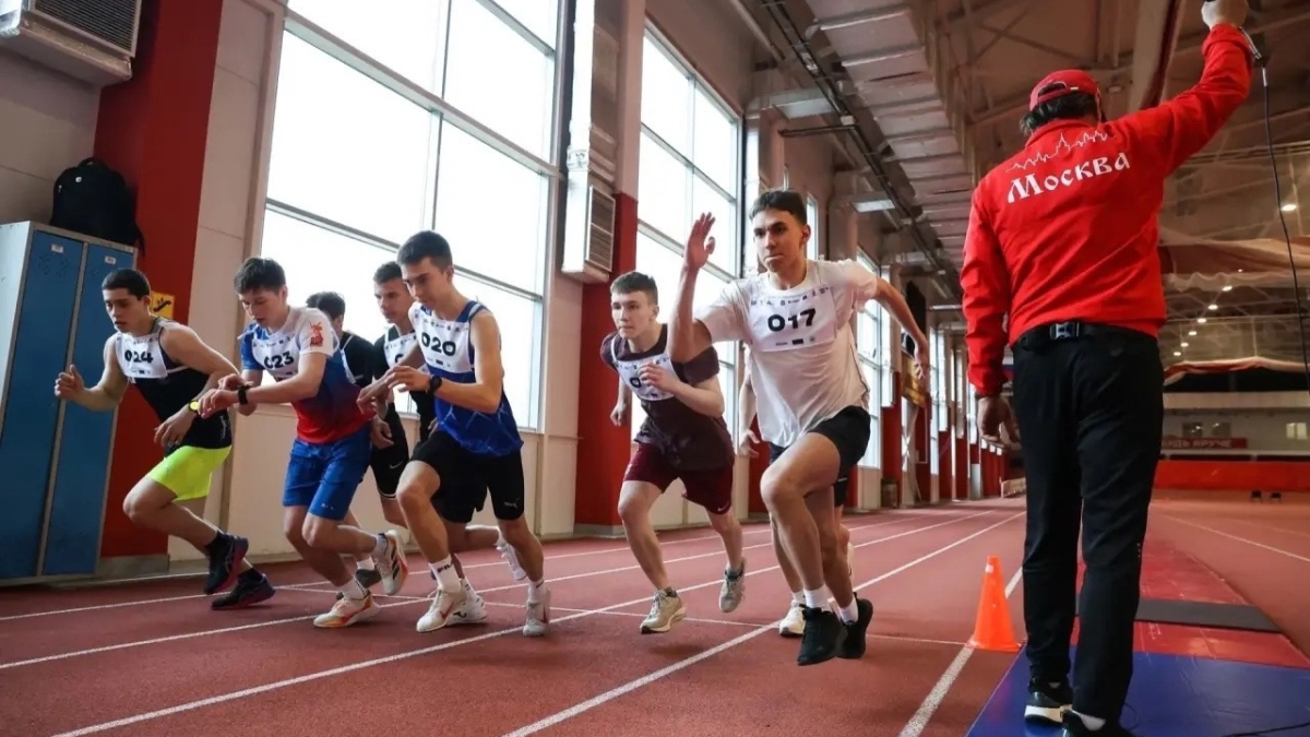 школьники на старте олимпиады