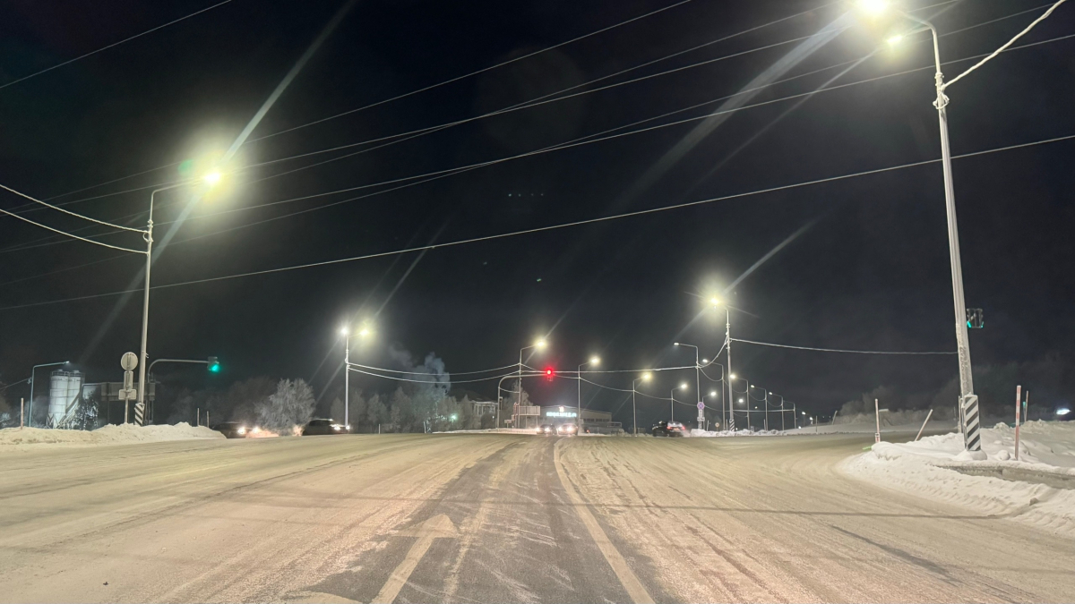 ночная зимняя трасса