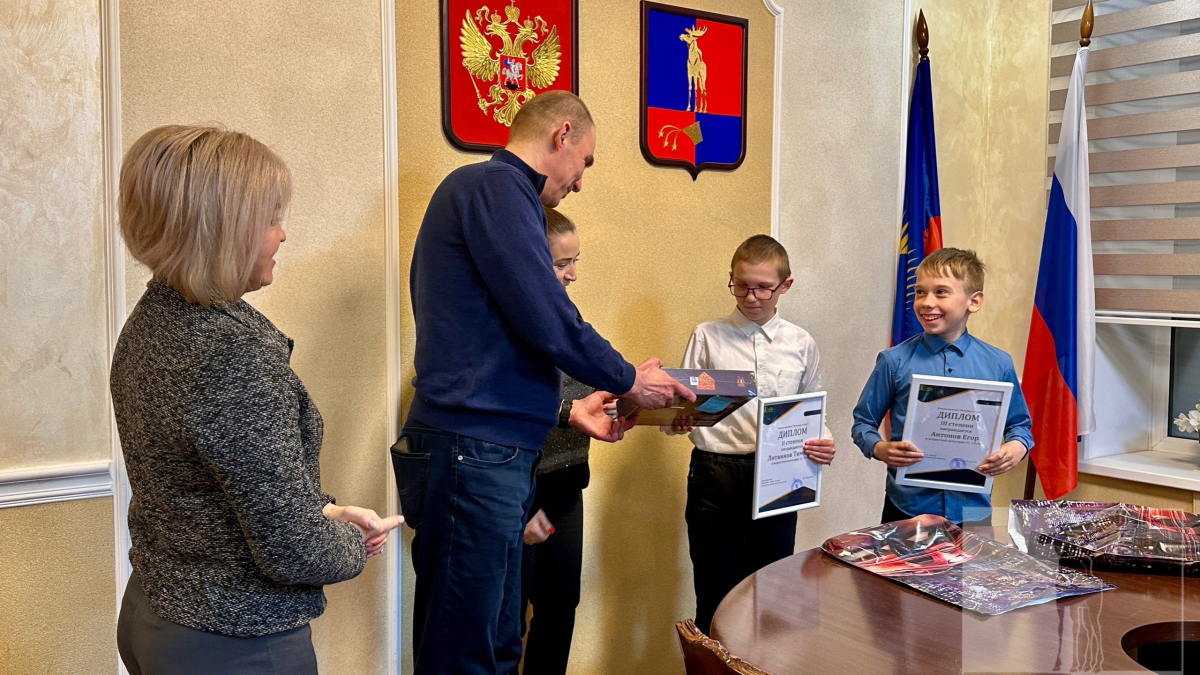 награждение победителей конкурса рисунка