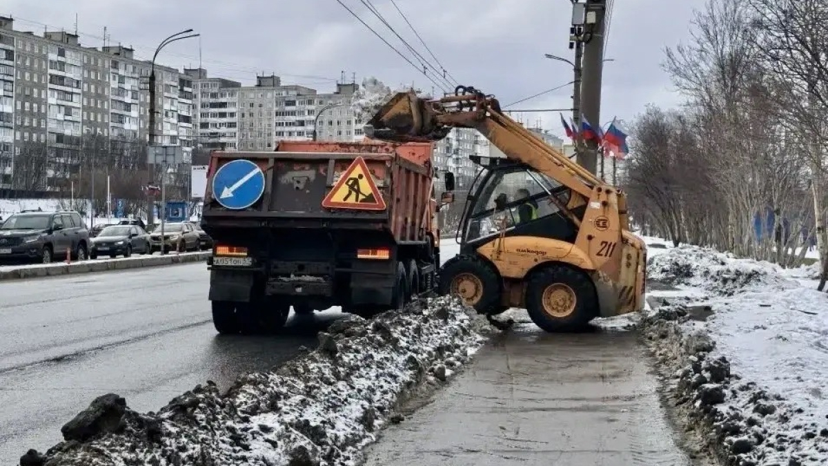 Расчисткой сугробов занимается 154 рабочих