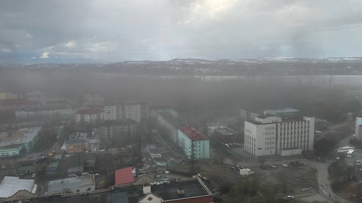 Угольная пыль в Мурманске