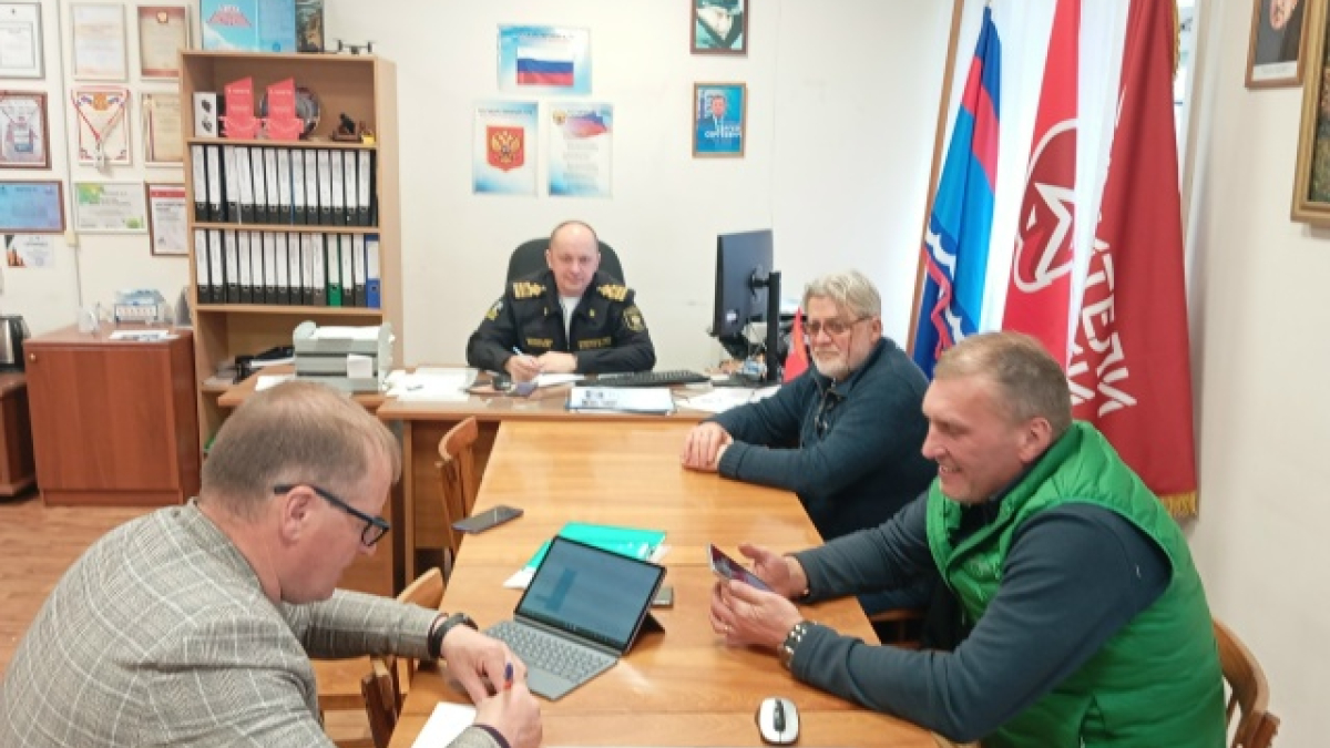 Совещание яхтсменов