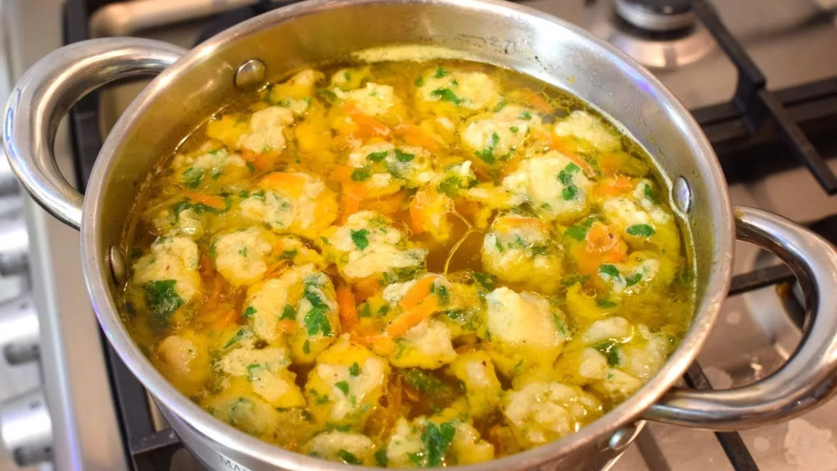 суп с клёцками