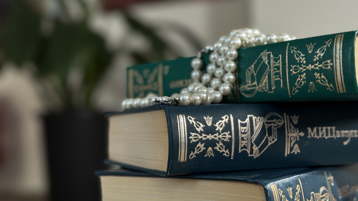 Книги на столе