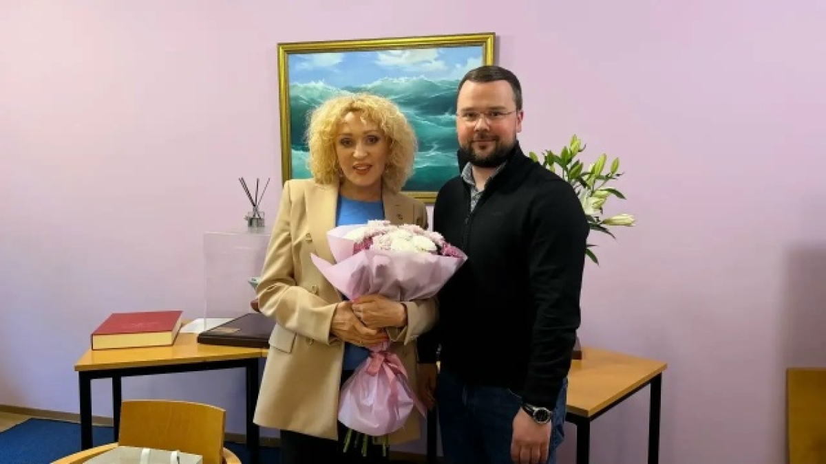 Лебедев и Мокерова