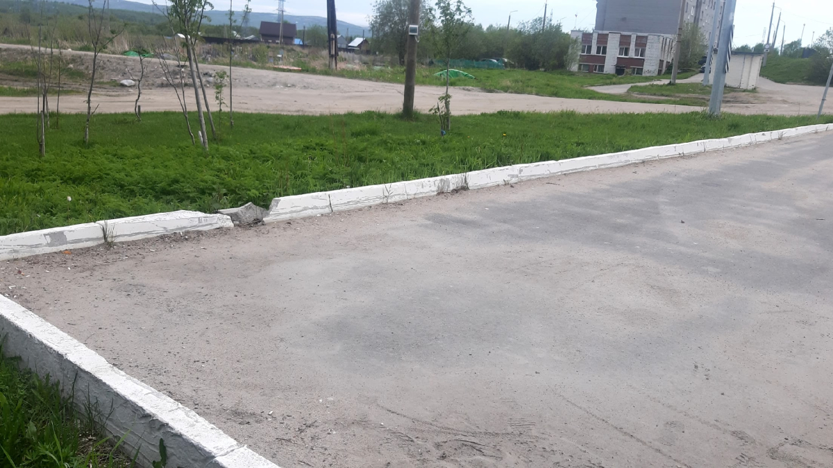 Бордюр сколот