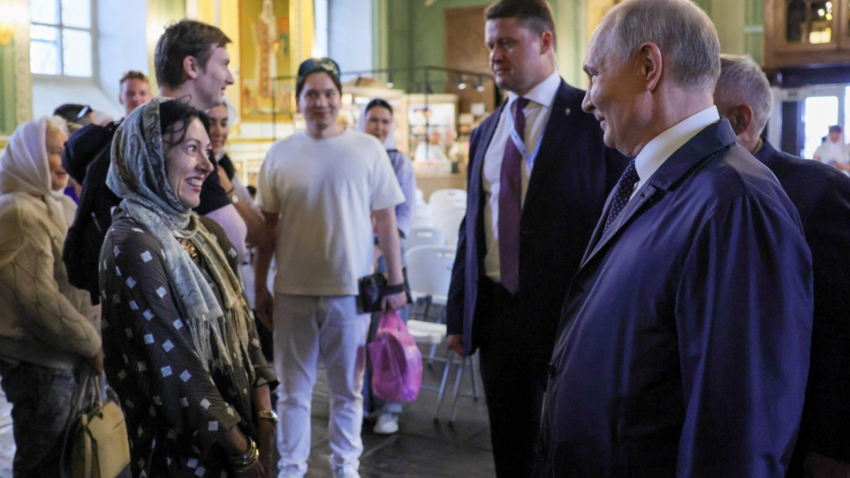 Путин в храме