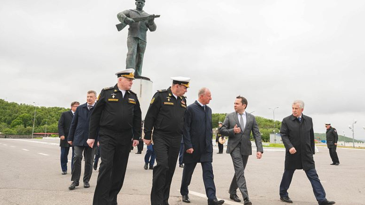 патрушев в мурманске