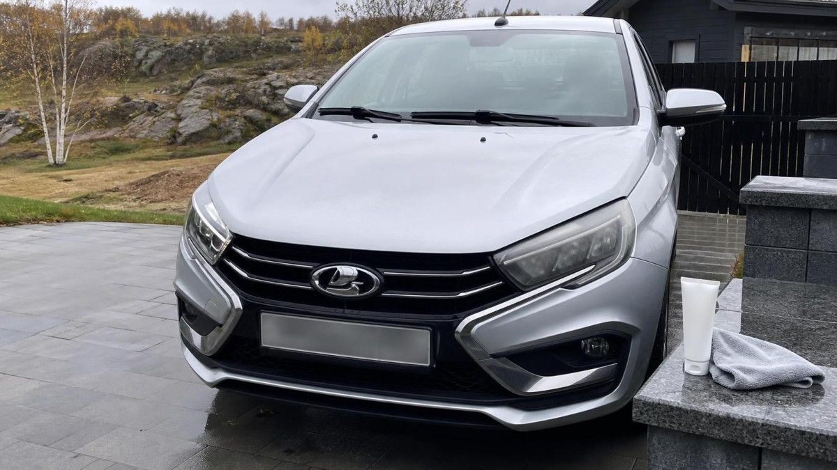 Полировка мутной автомобильной фары зубной пастой осенью