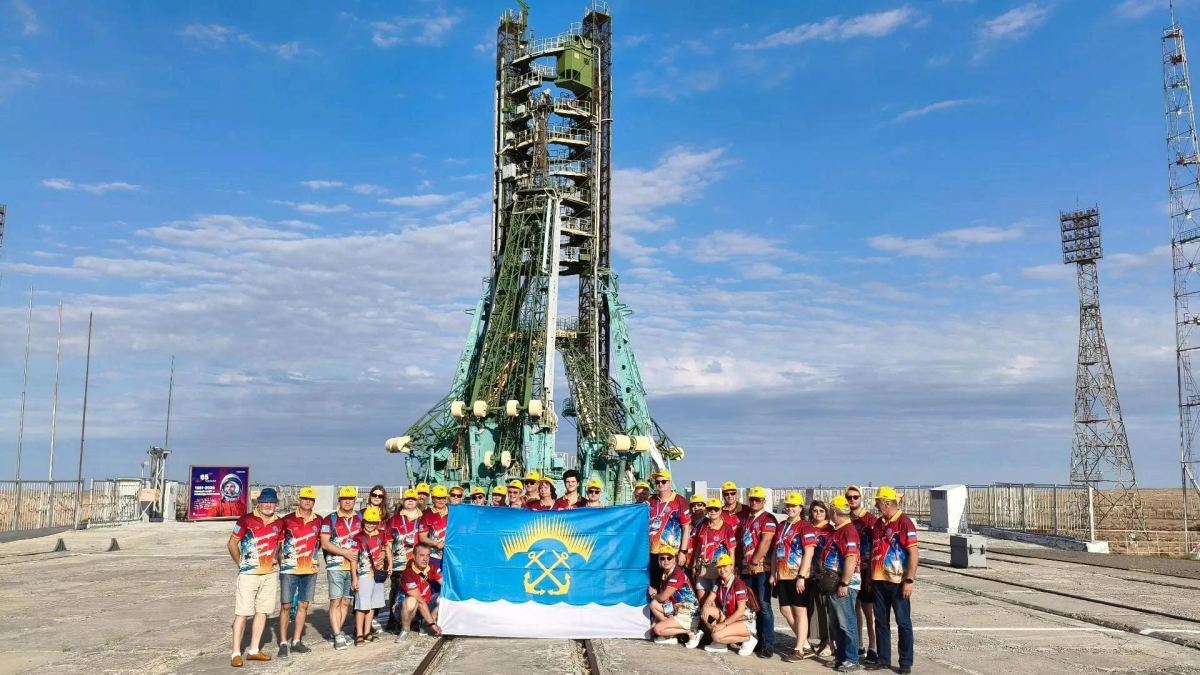 флаг североморска на байконуре