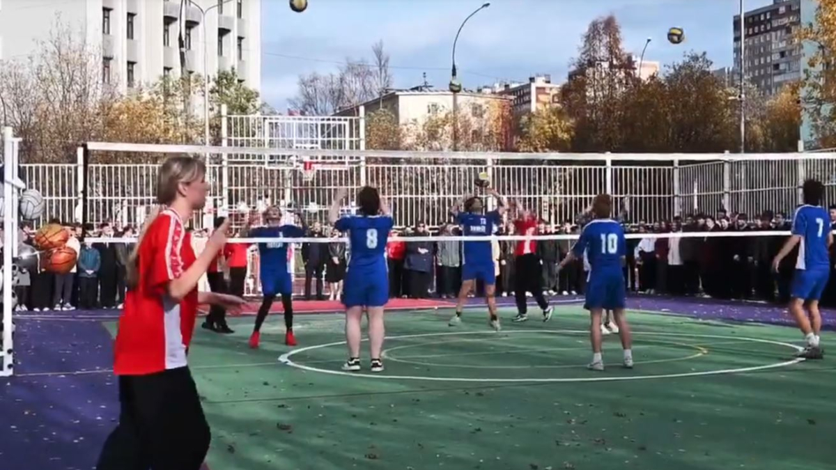 спортплощадка