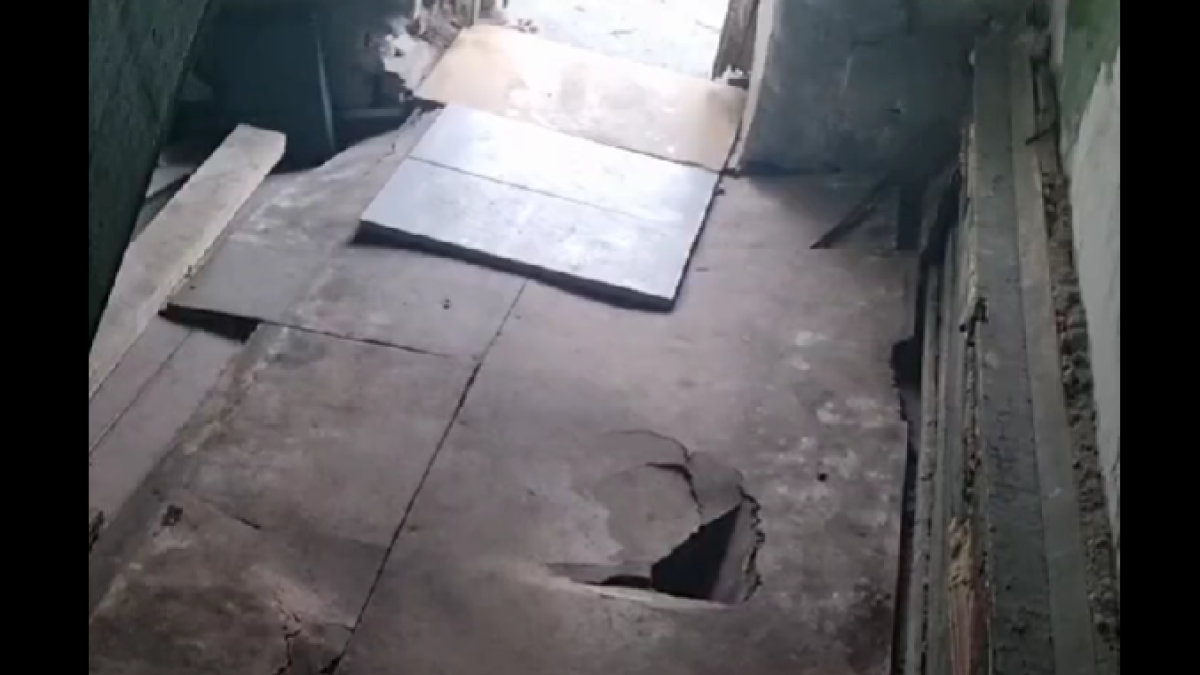 Дыра в полу