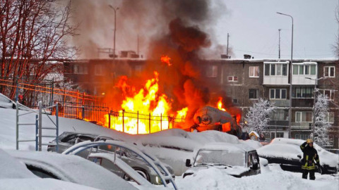 Горит газовая колонка в Мурманске