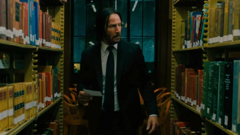 Джон Уик с книгой