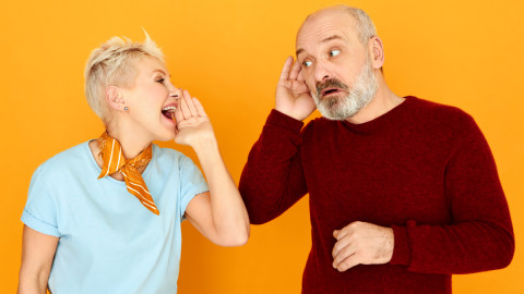 Удивленные люди, узнавшие новость